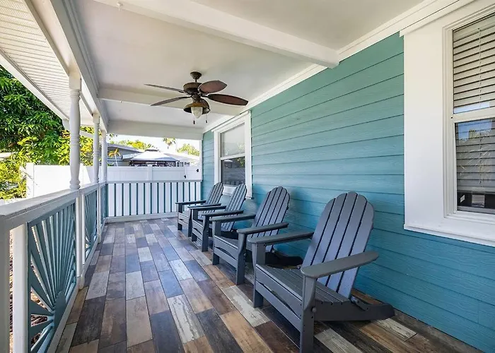Winter Promo-pool, Beach, Golf Cart, Putting Villa