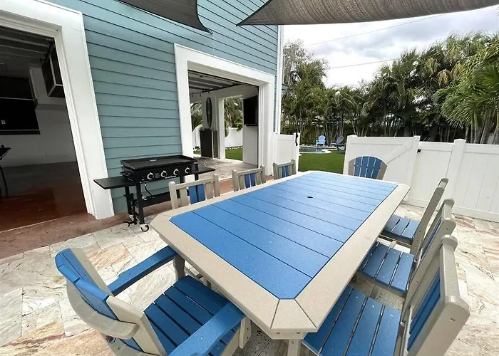 Winter Promo-pool, Beach, Golf Cart, Putting Villa Clearwater Beach