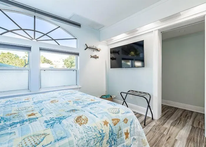 Winter Promo-pool, Beach, Golf Cart, Putting Villa *